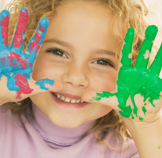 Children-with-paint-on-hands